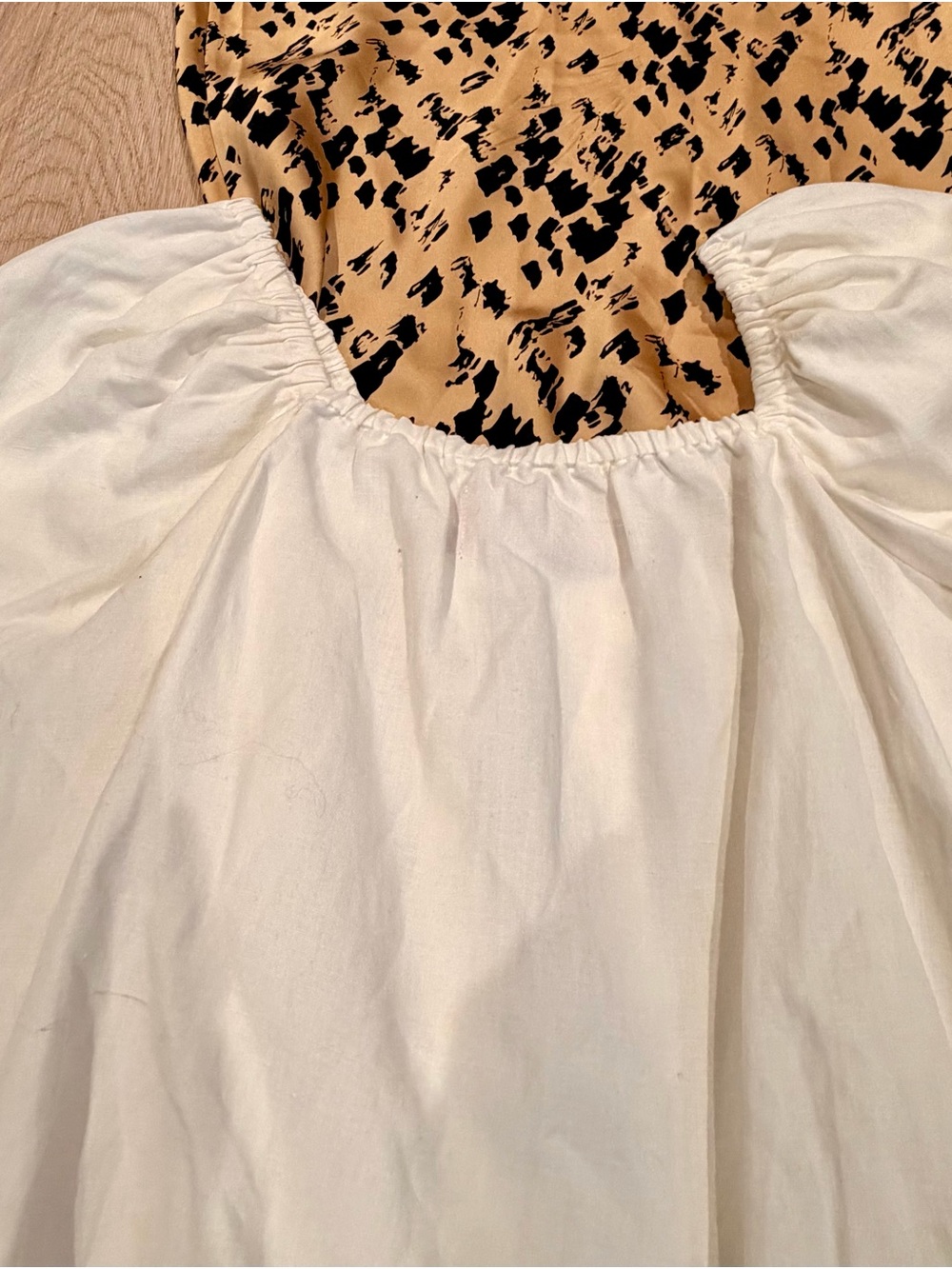 Cream Puff-Sleeve Blouse with Animal-Print Accent